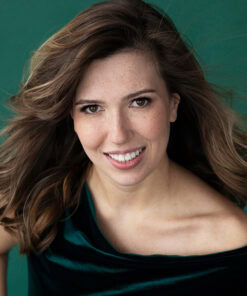 4. Sophia Boiani